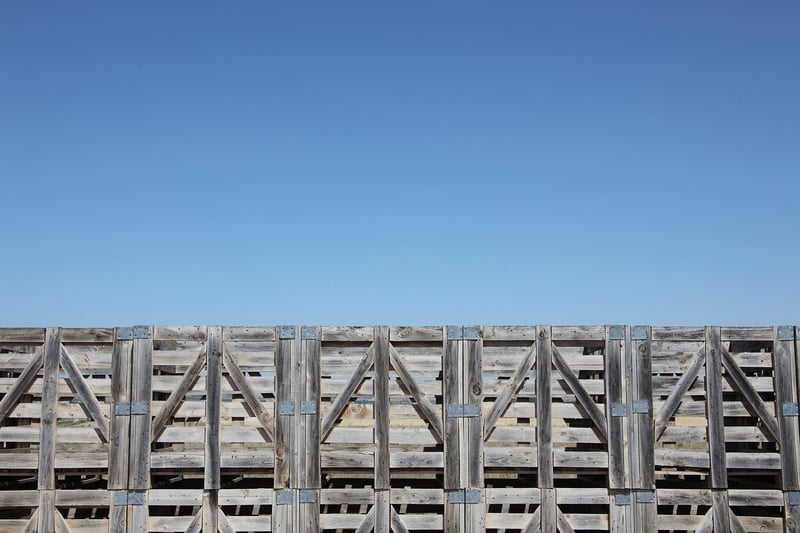 Pallet plant walls